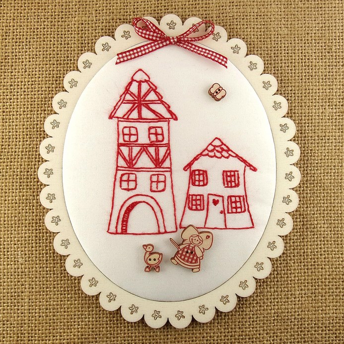 Broderie point de tige rouge Alsace alsacienne oie maisons boutons au p'tit bonheur ruban vichy