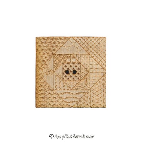 Bouton carré bloc patch bois pour broderie patchwork fabriqué en France Alsace Au p'tit Bonheur