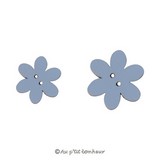 Bouton fleur bleue en bois fabrication française alsace au p'tit bonheur broderie patchwork