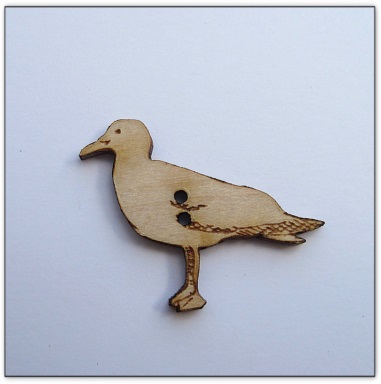 bouton bois Au p'tit Bonheur broderie patchwork point de croix