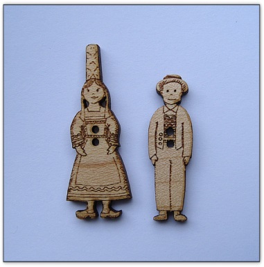 bouton bois Au p'tit Bonheur broderie patchwork point de croix