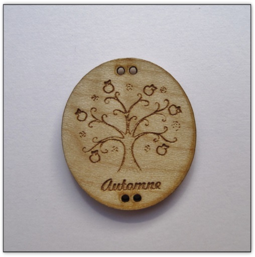 bouton bois Au p'tit Bonheur broderie patchwork point de croix