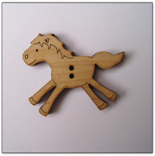 bouton bois Au p'tit Bonheur broderie patchwork point de croix