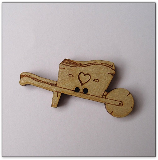 bouton bois Au p'tit Bonheur broderie patchwork point de croix